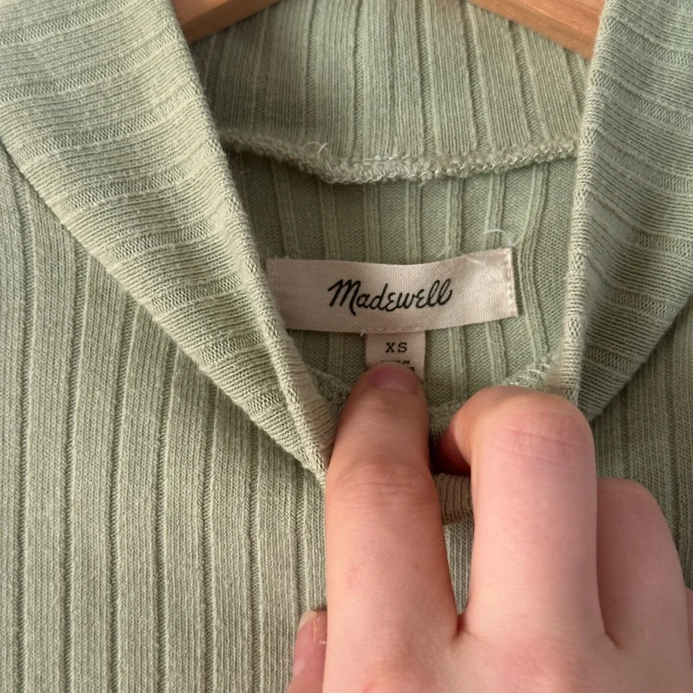 Madewell Seeveless Ribbed Knit Top - Picture 3 of 4